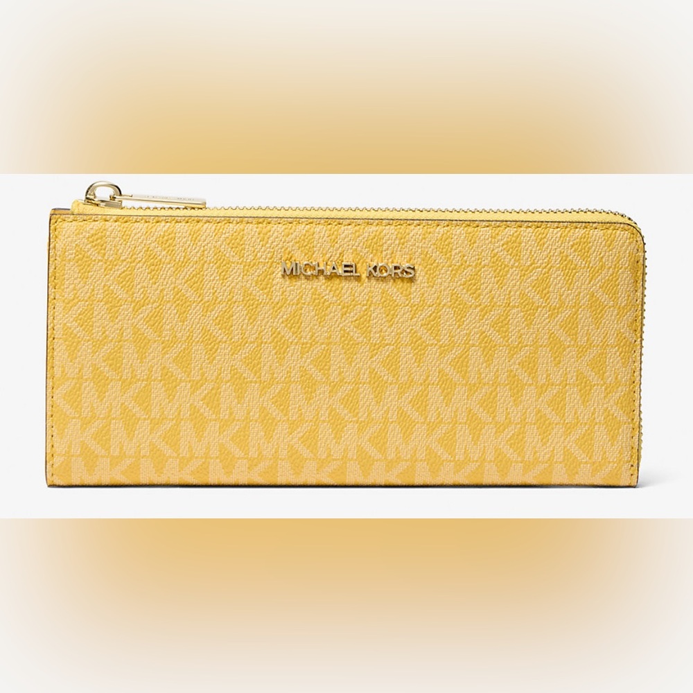 Michael Kors jet set travel large signature logo quarter zip wallet